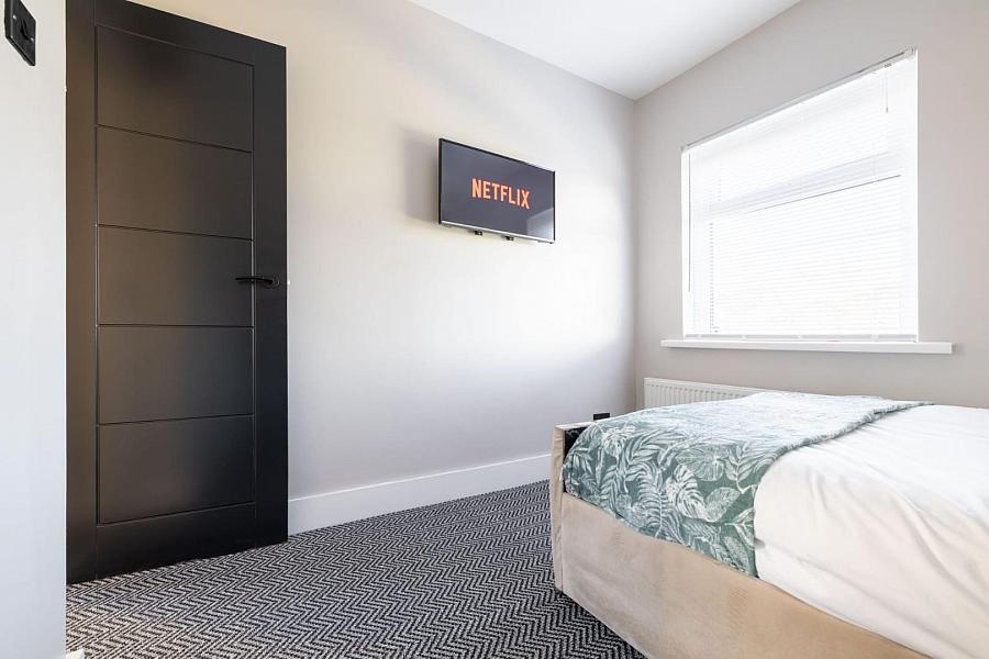 59 Graymount Crescent