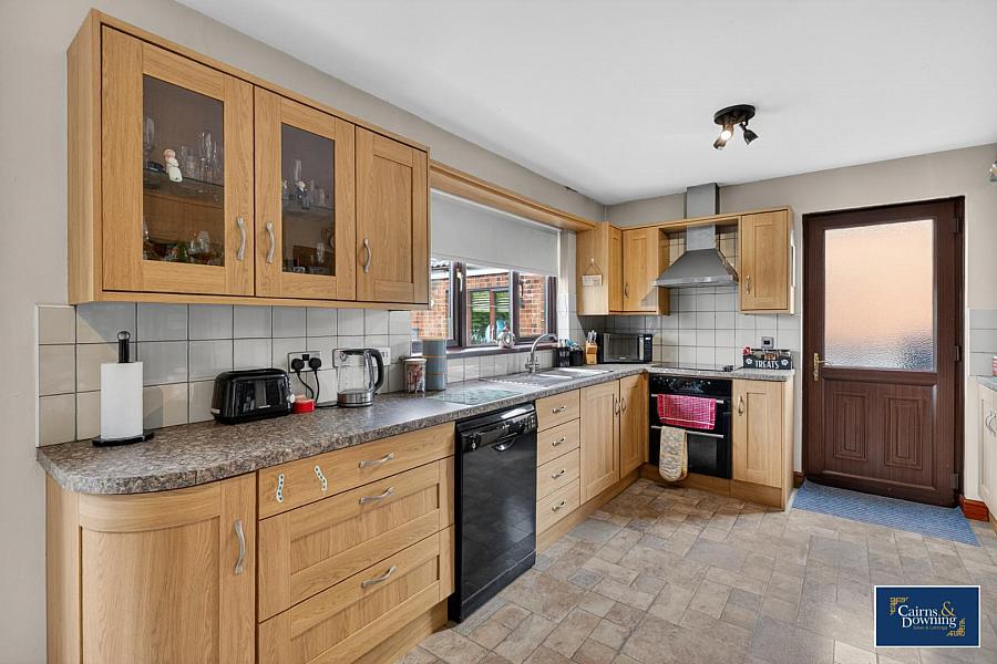 34 Braeside Manor