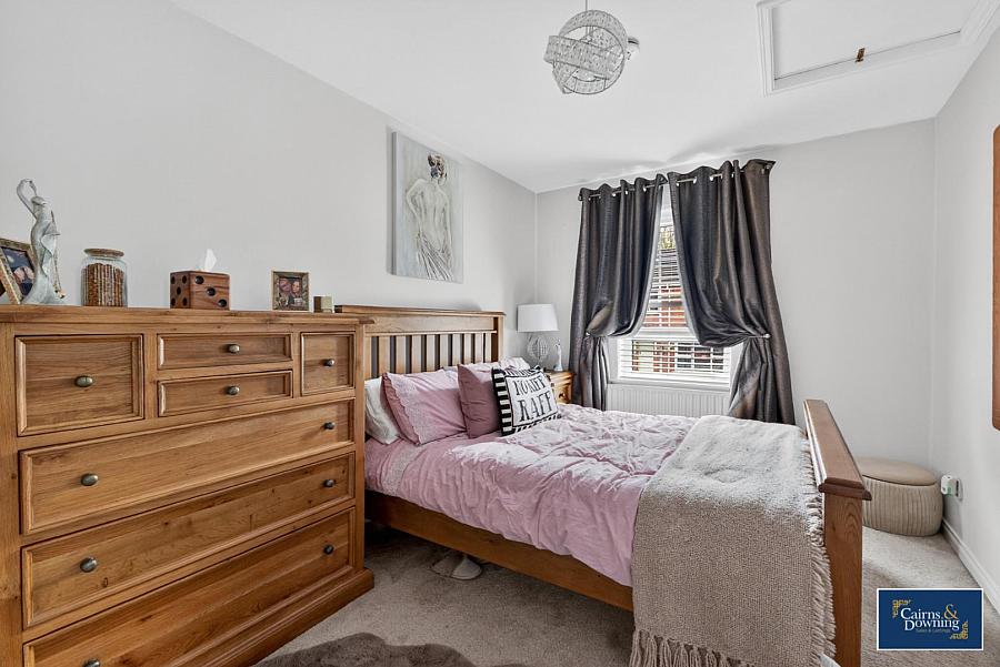 32 Whitethorn Lane