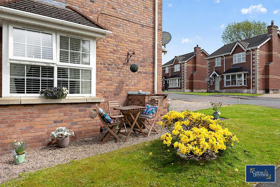 32 Whitethorn Lane