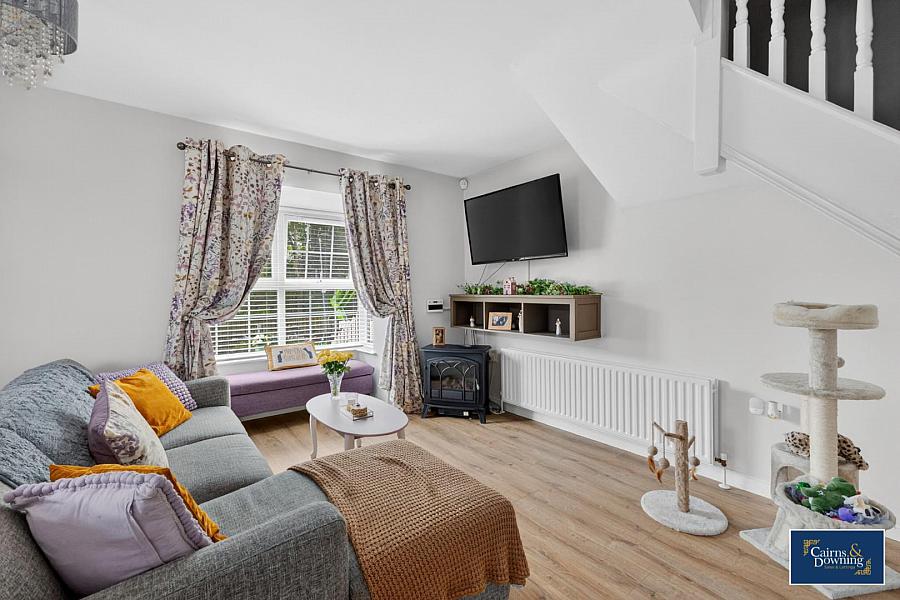 32 Whitethorn Lane