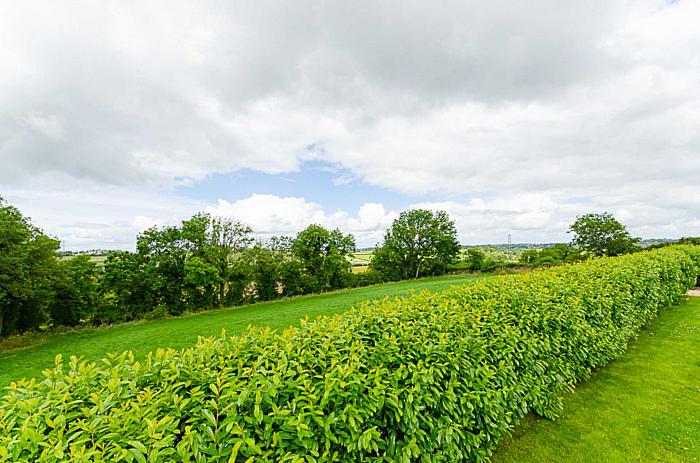 26 Ballysallagh Road