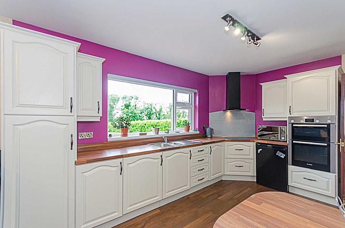26 Ballysallagh Road
