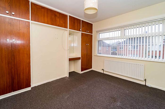 36 Lisnagarvey Drive 36 Lisnagarvey Drive