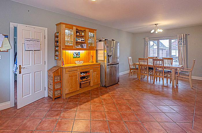 5 Willow Lodge