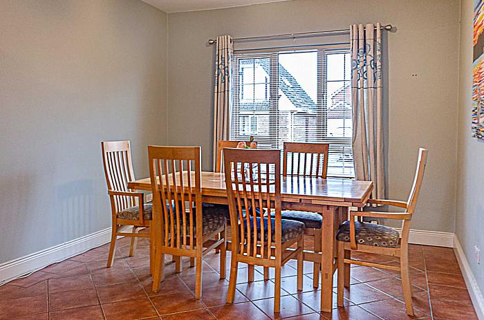 5 Willow Lodge