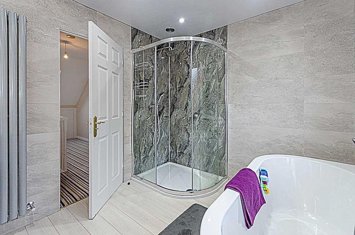 5 Willow Lodge