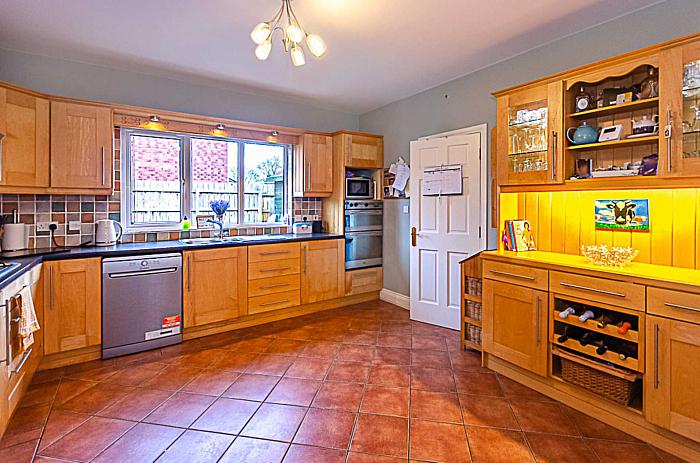 5 Willow Lodge
