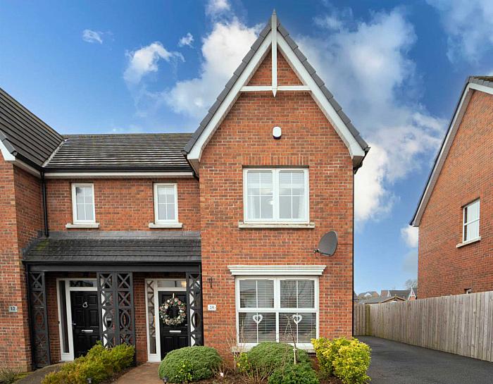 14 Lady Wallace Green