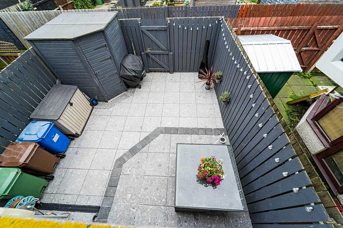 32 Edenvale Gardens 32 Edenvale Gardens