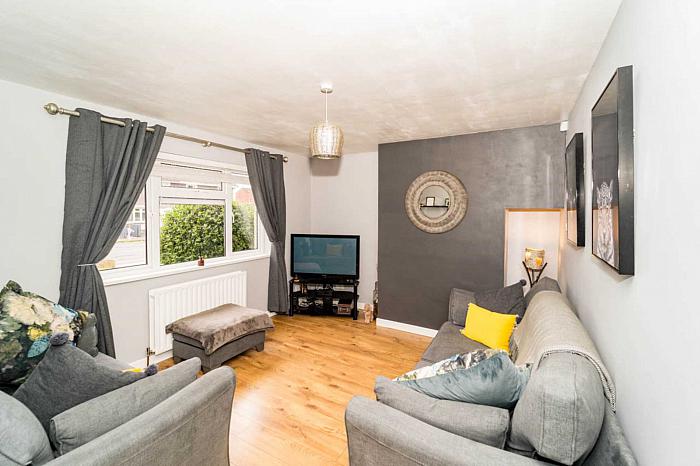 32 Edenvale Gardens 32 Edenvale Gardens