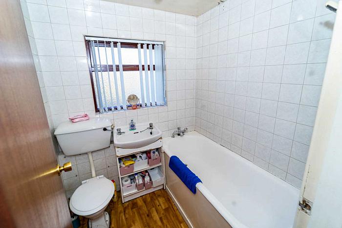 7 Dill Avenue 7 Dill Avenue