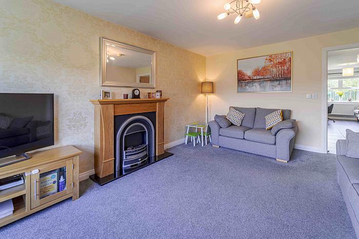 47 Fountain Crescent 47 Fountain Crescent
