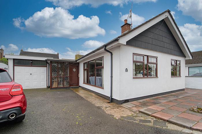 6 Knockmore Park, lisburn, BT28 2SJ