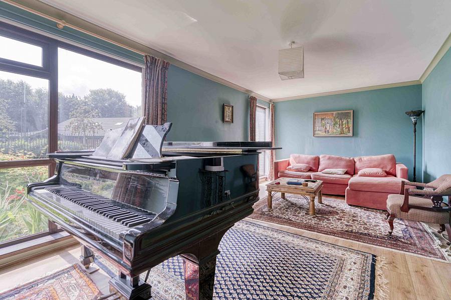1 Elmwood Park