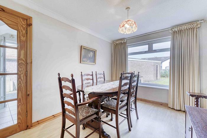 9 Woodview Crescent 9 Woodview Crescent