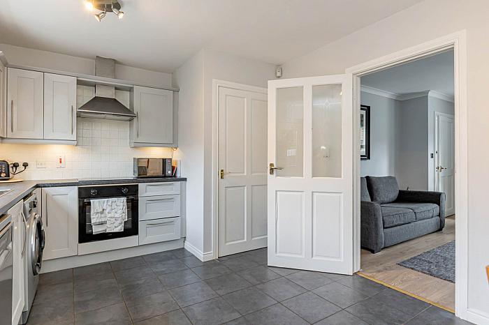 69 Whitethorn Brae