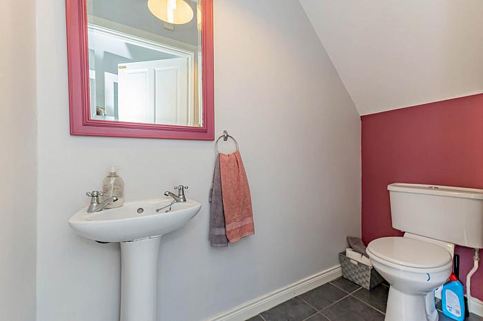 69 Whitethorn Brae