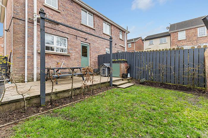 69 Whitethorn Brae