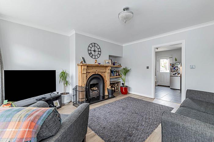 69 Whitethorn Brae