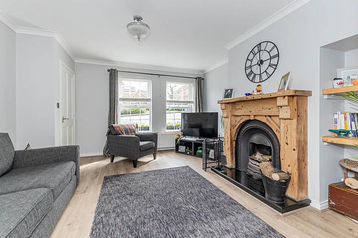 69 Whitethorn Brae