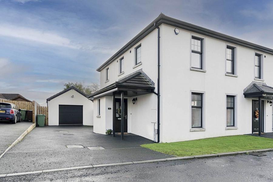 15 Sir Richard Wallace Crescent, lisburn, BT28 3HZ