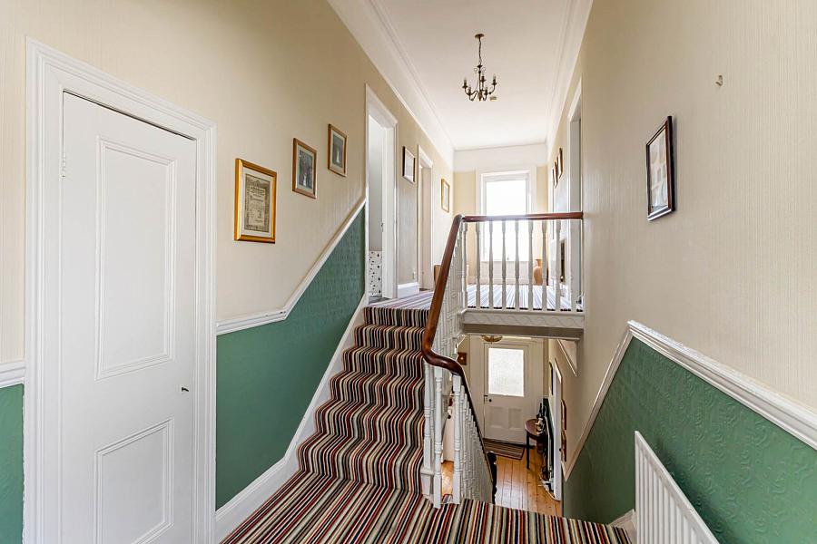 14 Magheralave Road