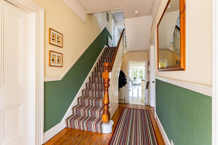 14 Magheralave Road