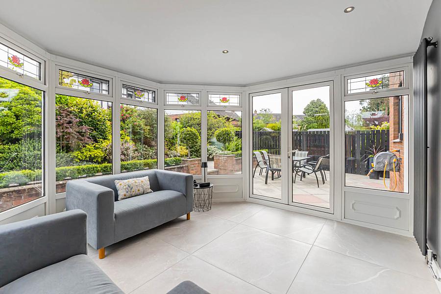 14 Magheralave Court