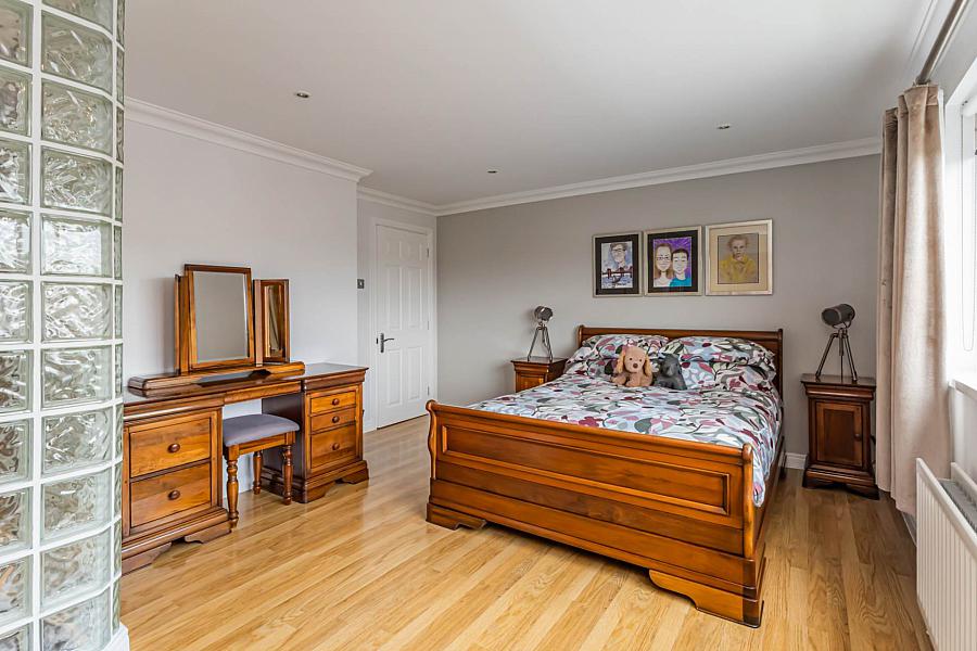 14 Magheralave Court