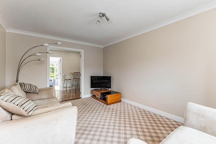 14 Magheralave Court
