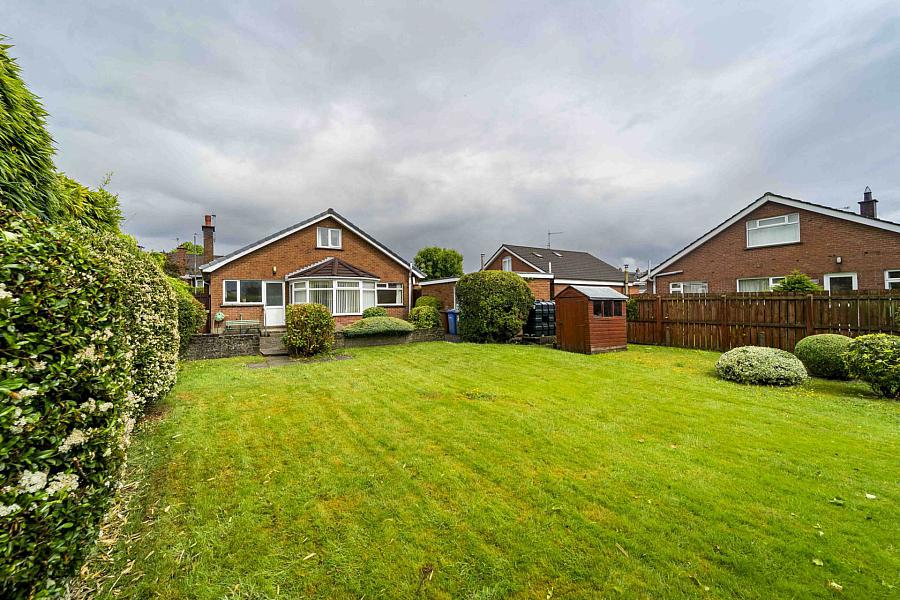 16 Thornleigh Close