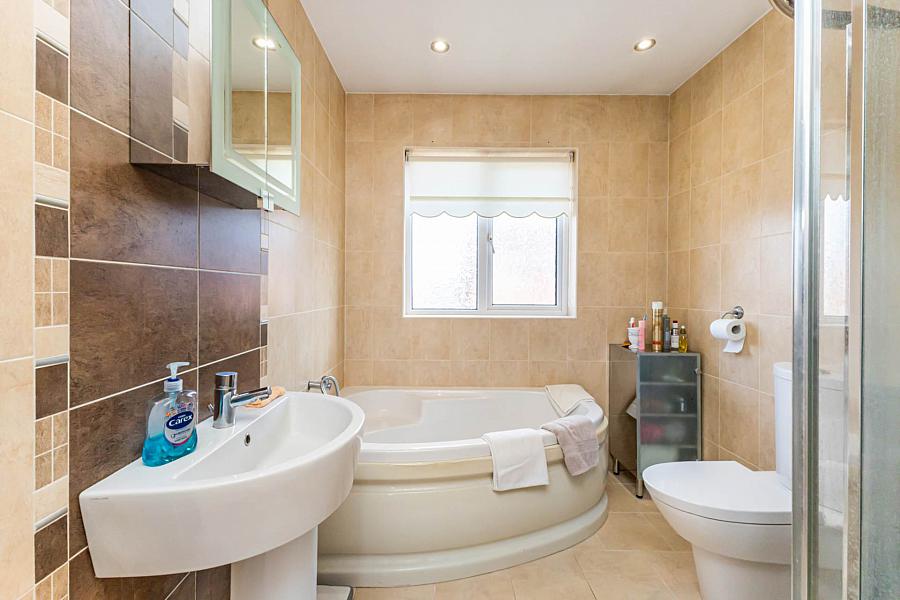 7 Willow Lodge