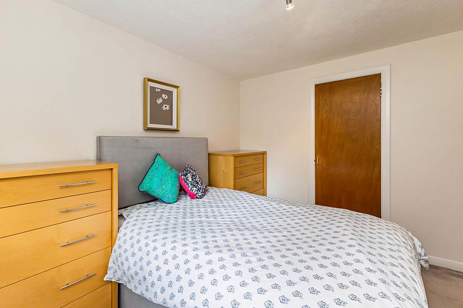 44 Woodview Crescent