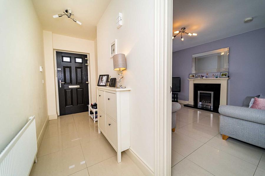 11 Meadow Green