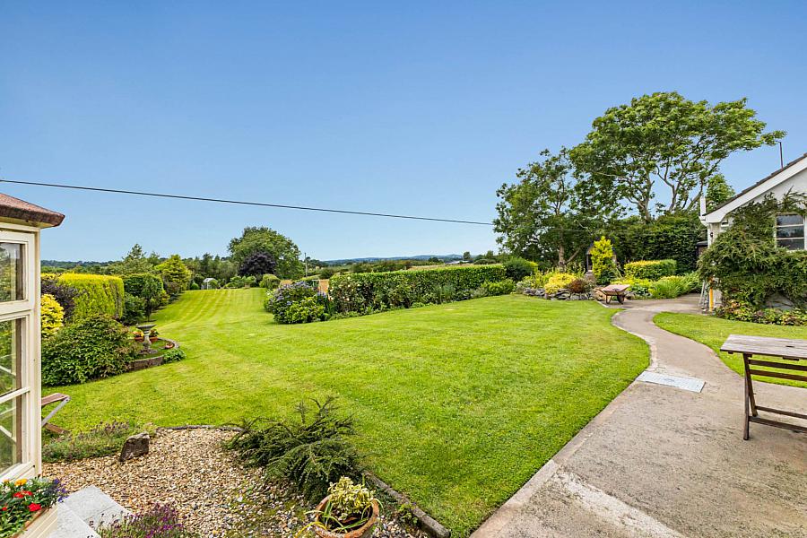1 Cargacreevy Road