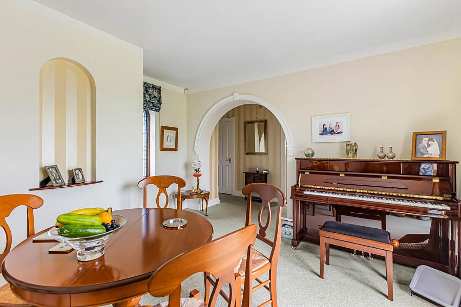 1 Cargacreevy Road