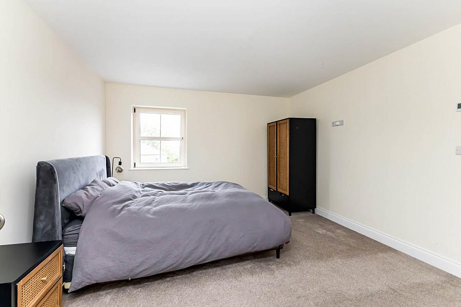 16 Churchview Meadows