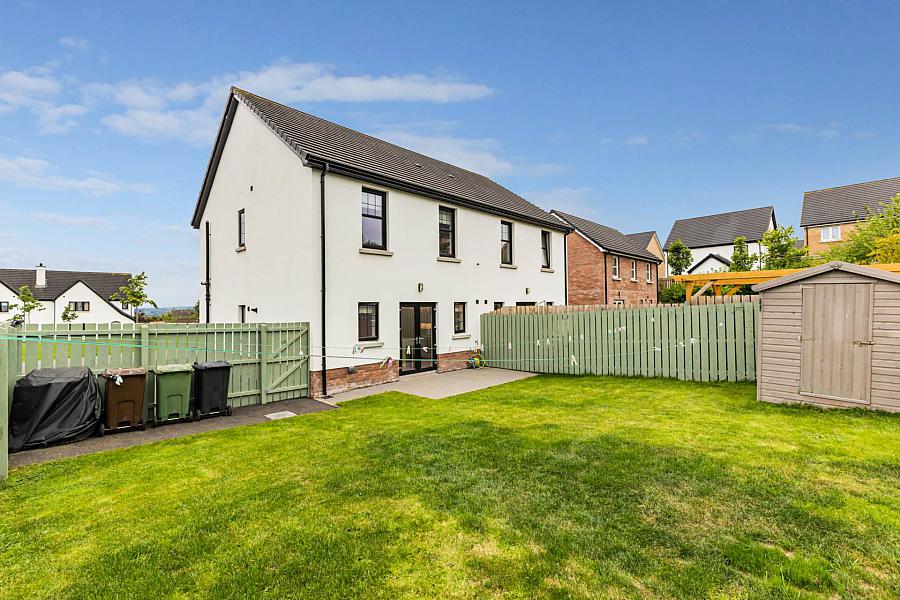16 Sir Richard Wallace Crescent