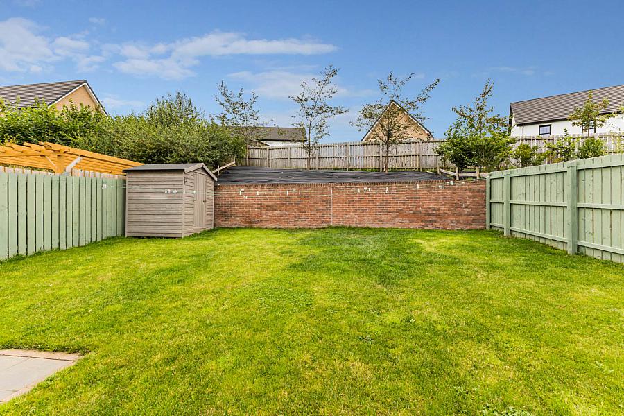 16 Sir Richard Wallace Crescent