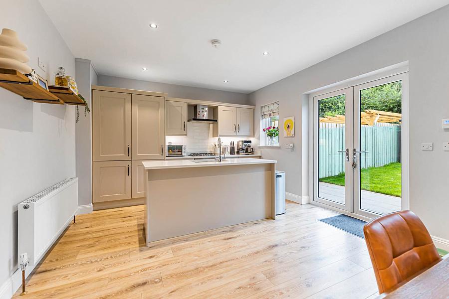 16 Sir Richard Wallace Crescent
