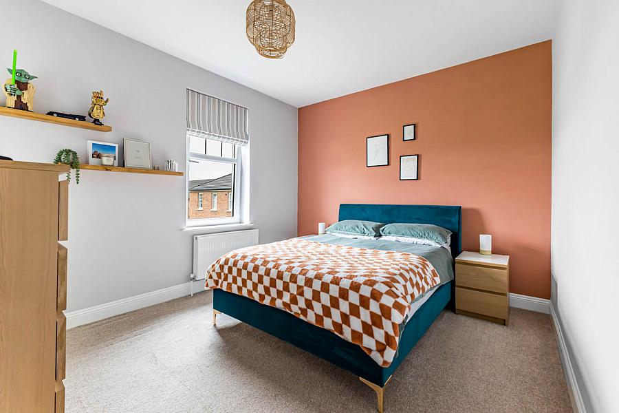 16 Sir Richard Wallace Crescent