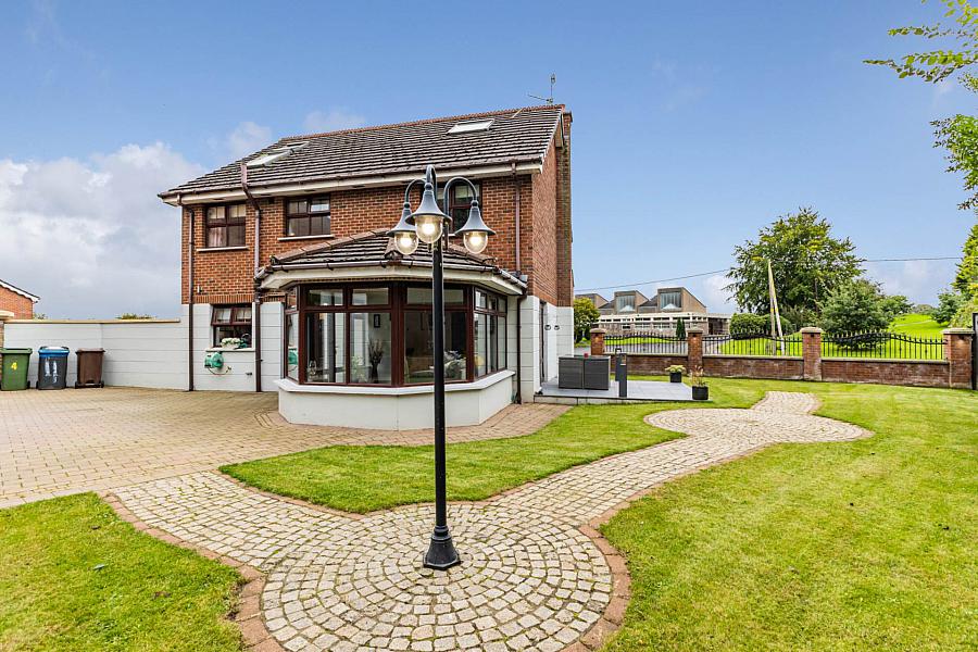 4 Church Glen