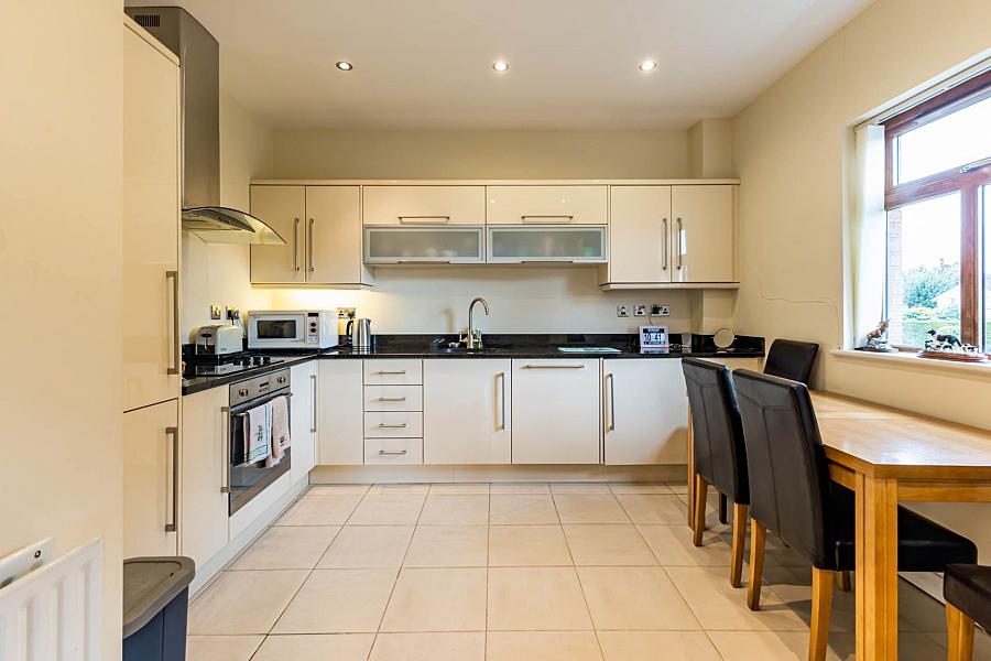 7 Thornleigh Mews