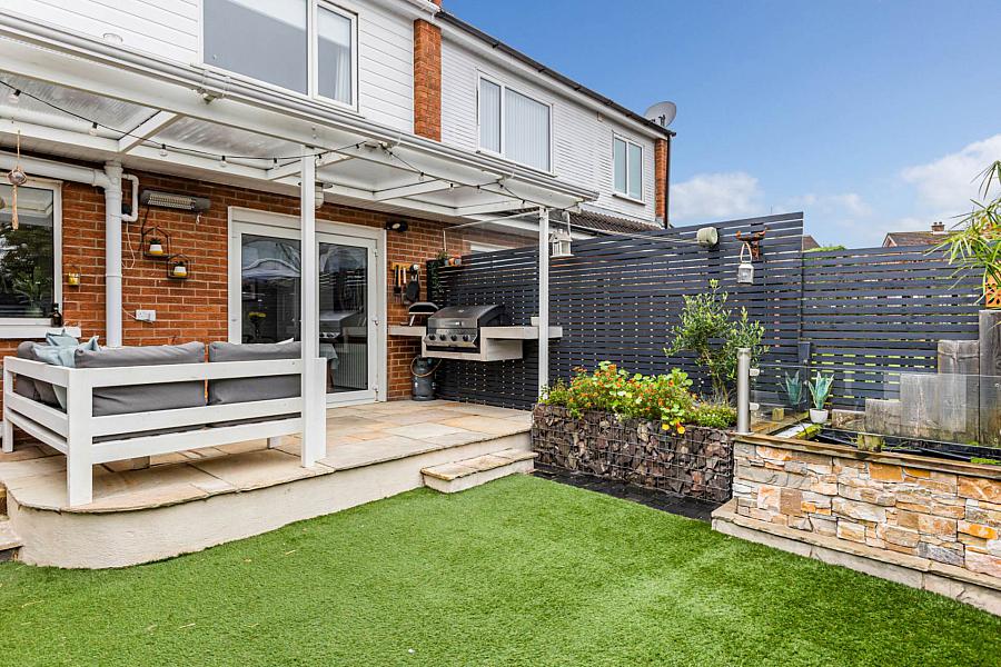 5 Sharry Drive 5 Sharry Drive