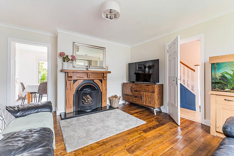 5 Sharry Drive 5 Sharry Drive