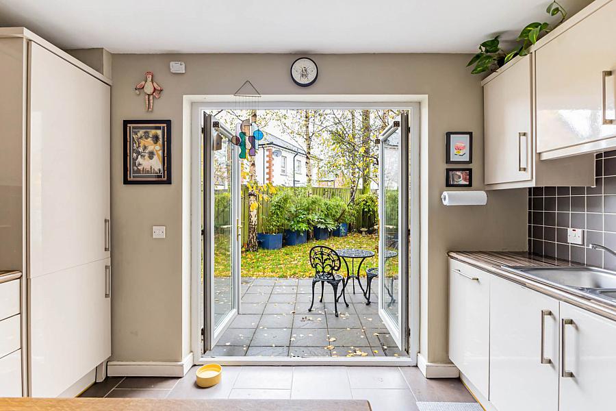 30 Lady Wallace Gardens