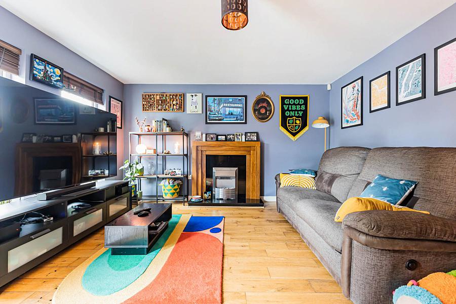 30 Lady Wallace Gardens