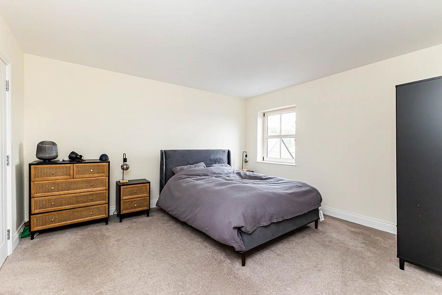 16 Churchview Meadows