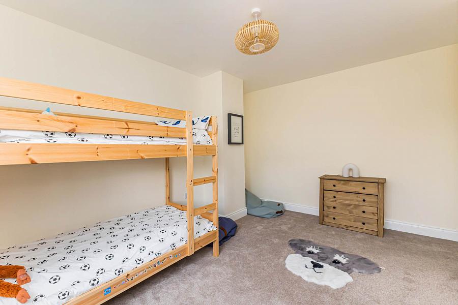 16 Churchview Meadows